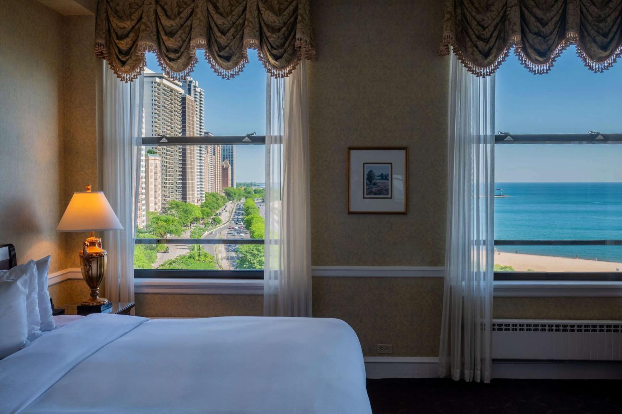 The Drake Hotel Chicago Kültér fotó